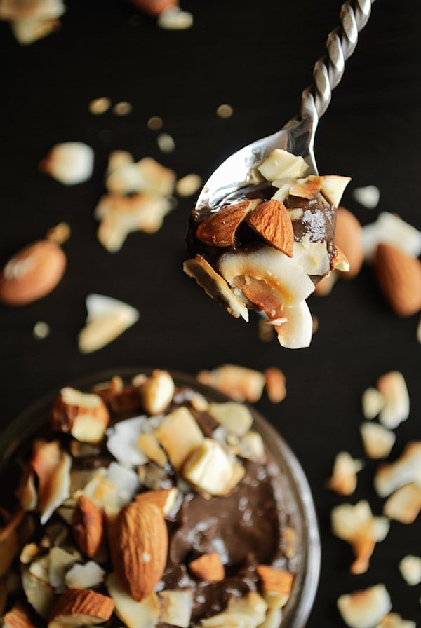 Almond Joy Chocolate Pudding || fooduzzi.com recipes
