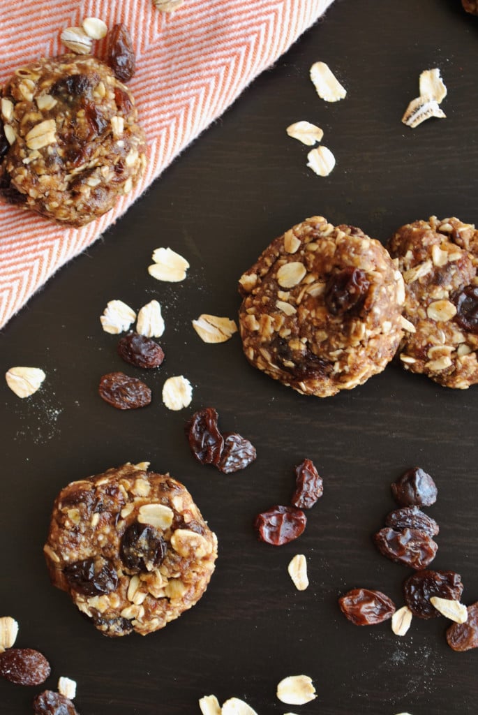 No Bake Granola Bar Cookies || fooduzzi.com