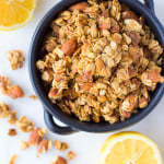 Lemon Chia Seed Granola: super crunchy and full of addictive clusters! This granola is vegan, gluten free, and made from only 8 healthy ingredients! || fooduzzi.com recipe