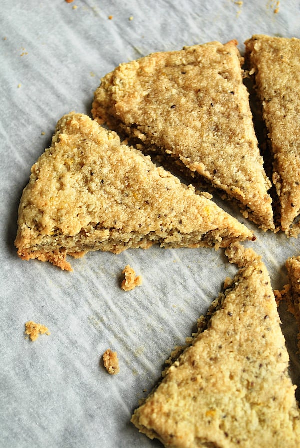 Lemon Chia Seed Scones || fooduzzi.com recipes