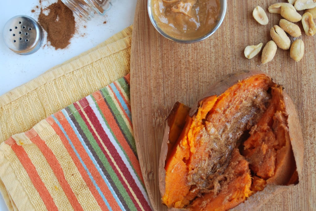 Peanut Butter Sweet Potato: A gluten free, vegan, simple, and satisfying meal for those busy nights! || fooduzzi.com