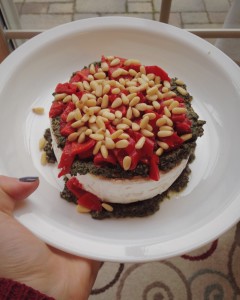 Pesto Brie: a gooey, creamy appetizer ready to impress your guests in less than 30 minutes! || fooduzzi.com