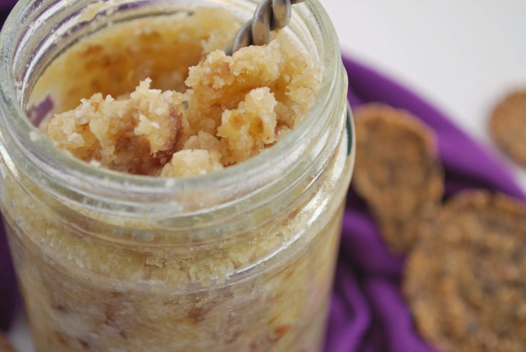 Salted Caramel Coconut Butter: You'll want this creamy, dreamy, coconutty goodness on everything! Add some cocoa to the mix for a gluten free and vegan Samoa Spread! || fooduzzi.com